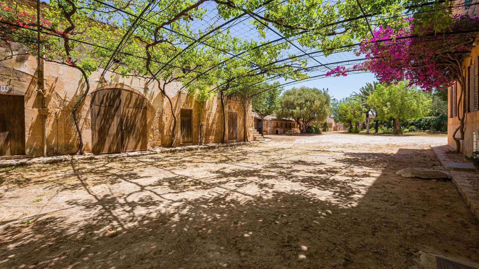 بيت للعطل فيلا Possessio Sa Barrala Casa Del Senor كامبوس إسبانيا